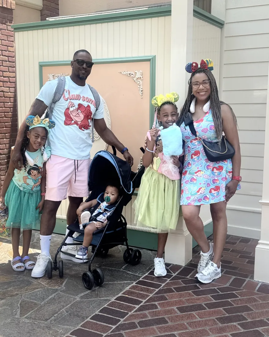 Shayla with her husband and their three children, Mila, Mati and Mace, on a family trip
